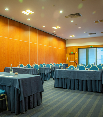 Sala de conferencias VIP Executive Santa Iria Hotel Lisboa Sala de conferencias VIP Executive Santa Iria Hotel Lisboa